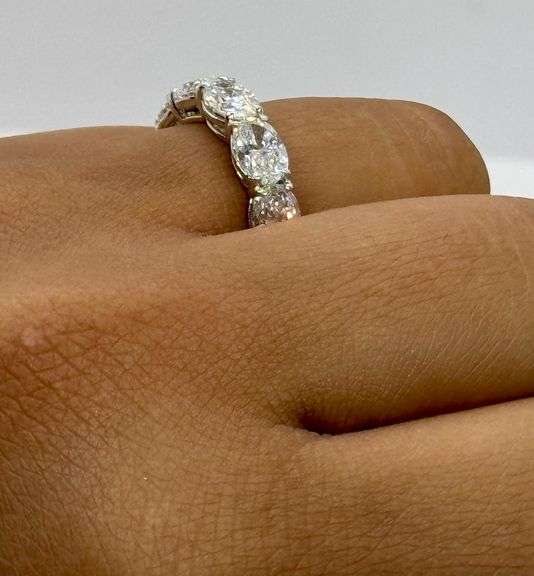 18K Oval Cut White Gold Lab Diamond Wedding Band