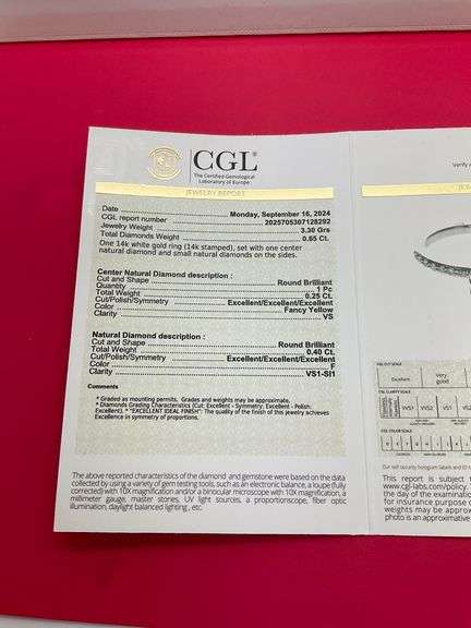 CERTIFIED BRAND NEW 14K WHITE GOLD DIAMOND ENGAGEMENT RING