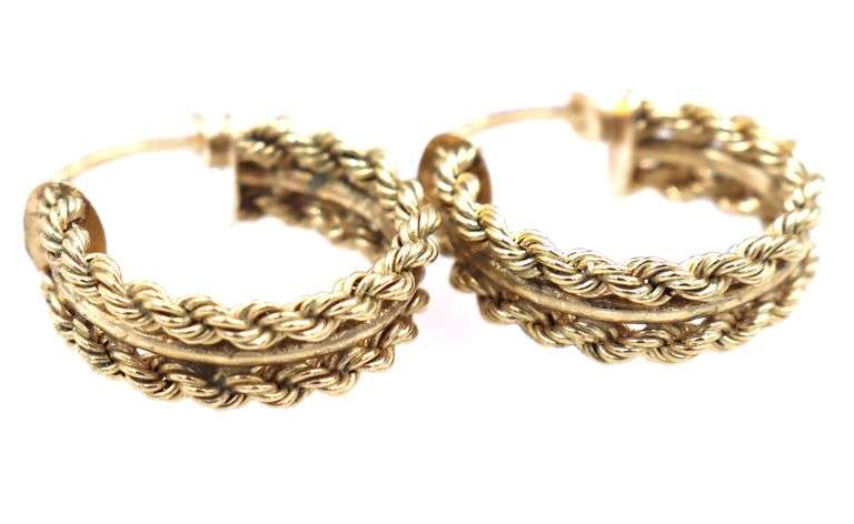 14kt Yellow gold Rope chain mini hoop