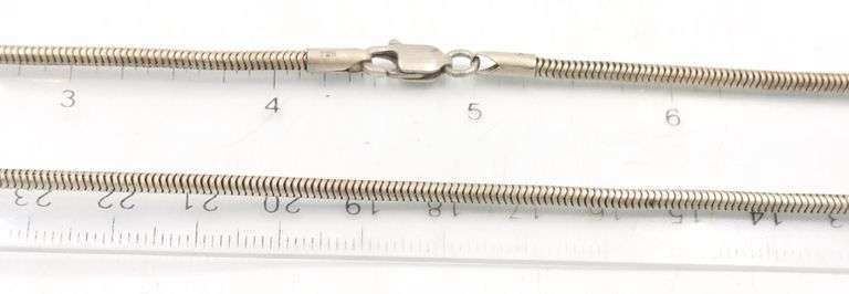 Lot of 5 Vintage 925 sterling silver necklaces