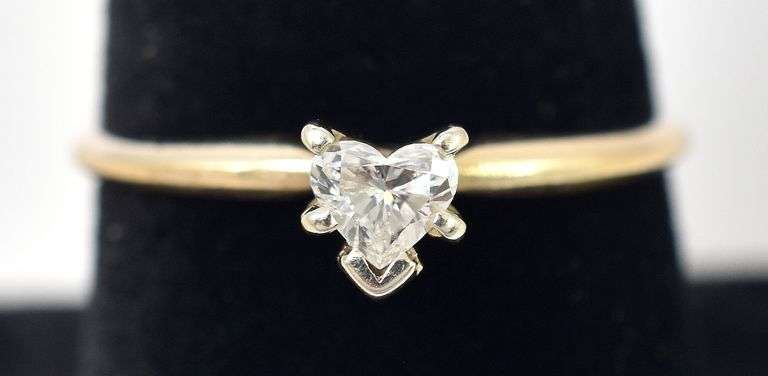Becoming 14K Yellow Gold Diamond Heart Ring