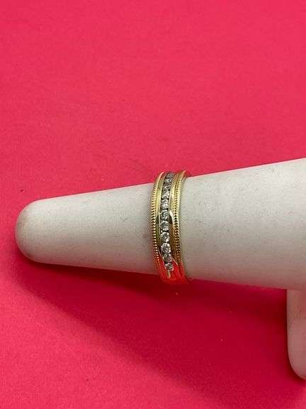 14K YELLOW GOLD DIAMOND BAND