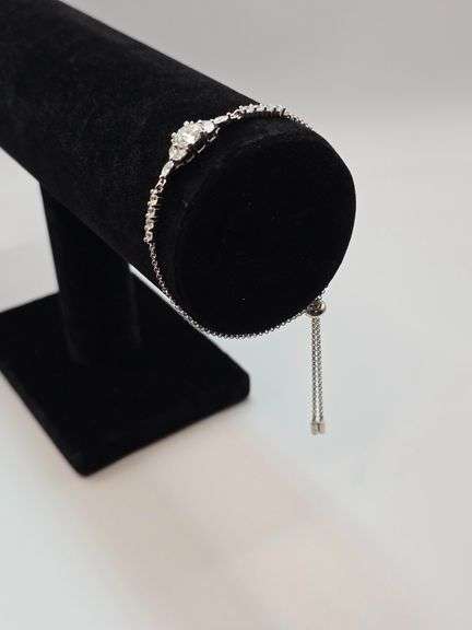 Sparkling VVs1 White D-E Lab Simulated Diamond 14 Kt White Gold Plated Bracelet