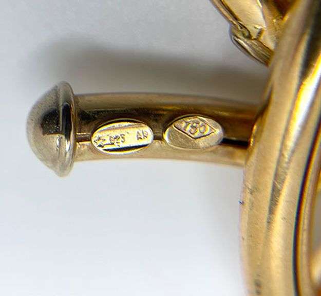 Art deco designer 18K yellow gold brooch