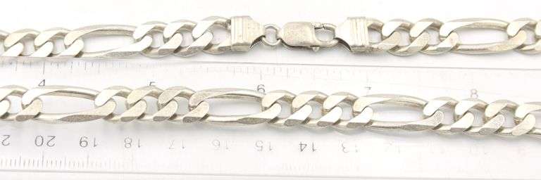 Heavy Vintage Italian 925 sterling silver Figaro chain necklace