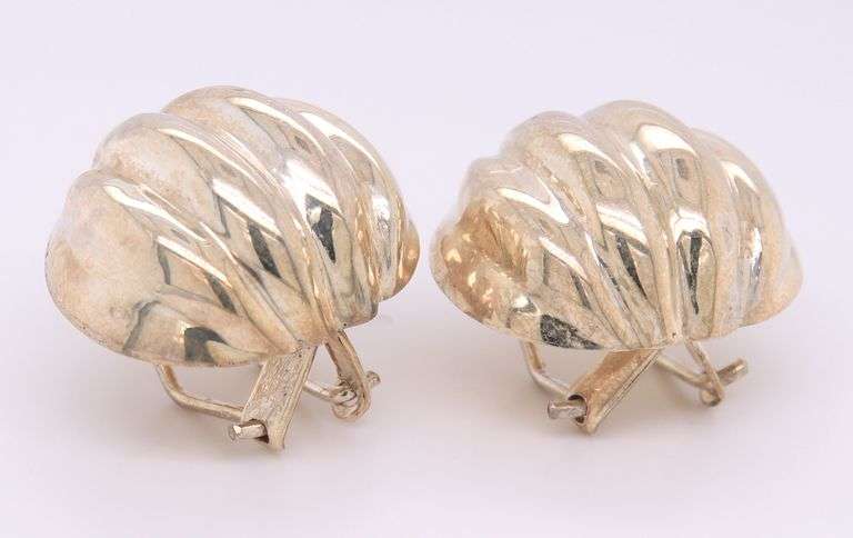 Vintage 95 Sterling Silver Signed Dome Earrings