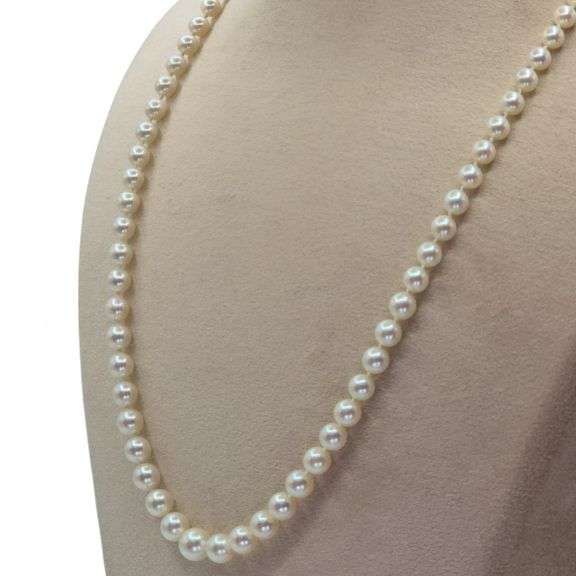 Mikimoto Natural White pearl Graduated Riviera Necklace