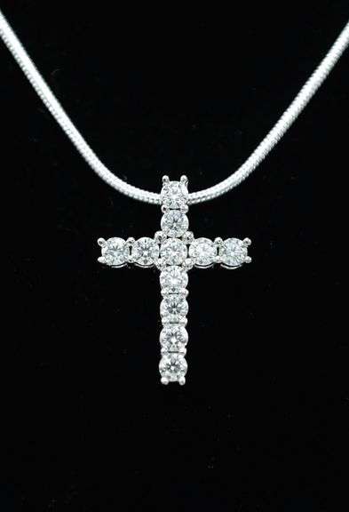 Sparkling 14 Kt White Gold Plated Simulated Diamond Cross Pendant