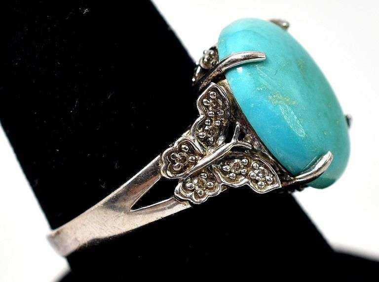 Blue Sapphire Gemstone Ring in Sterling Silver