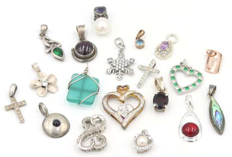 Group lot of Vintage 925 sterling silver pendants