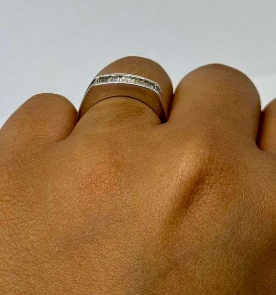 14K White Gold Baguette Cut Diamond Ring