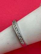 LADIES 14K YELLOW GOLD DIAMOND BAND