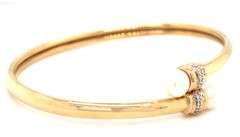 14kt Yellow gold 6.5-7mm pearl and diamond accent flexible bangle