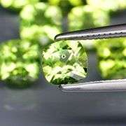 Perfect for setting! 5.18ct 5mm cushion cut Peridot set