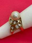CERTIFIED 14K YELLOW GOLD DIAMOND AND PEARL RING