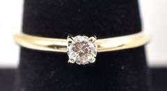 Superb 14K Yellow Gold Solitaire Diamond Ring