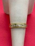 14K YELLOW GOLD DIAMOND BAND