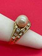 CERTIFIED 14K YELLOW GOLD DIAMOND AND PEARL RING