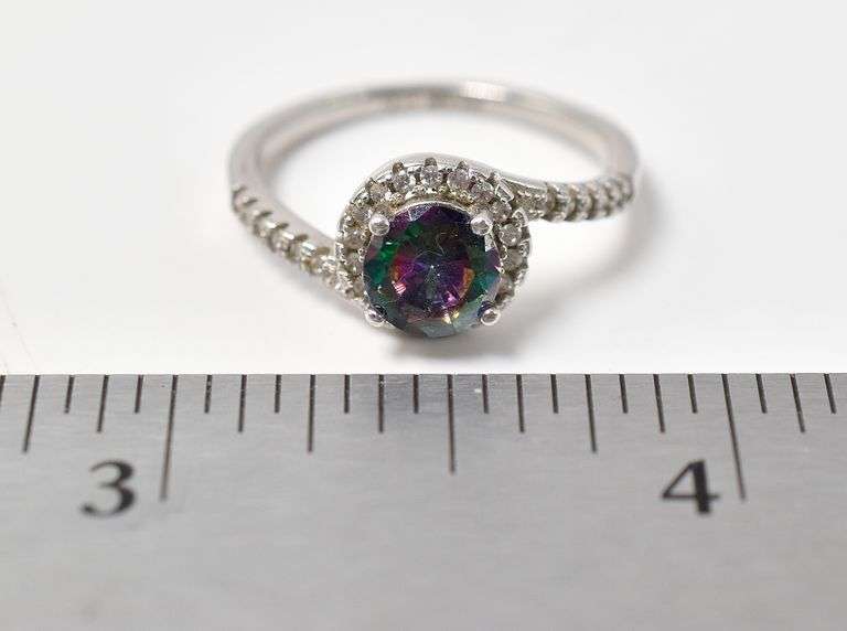 Multi-Colored Gemstone Ring in Sterling Silver 2.9grams Size 7 1/4