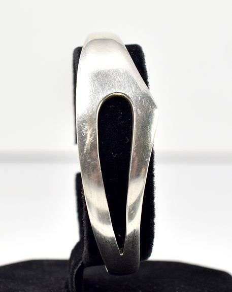 Cuff Bracelet in Sterling Silver