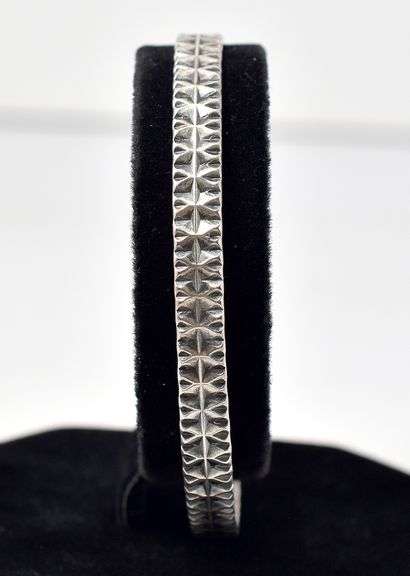 Solid Bangle with Patterning in Sterling Silver 14.7grams