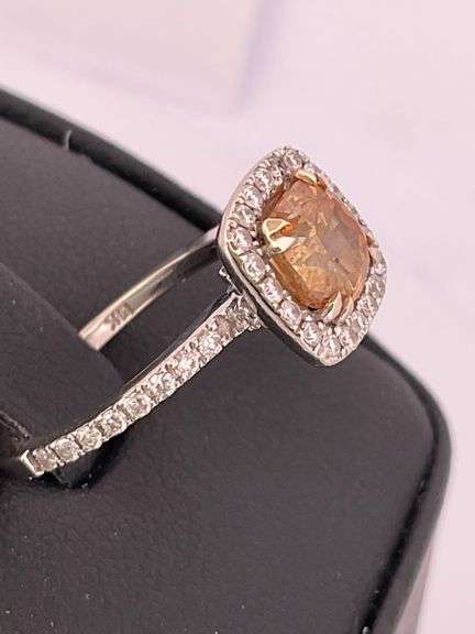 CERTIFIED BRAND NEW 14K WHITE GOLD DIAMOND ENGAGEMENT RING