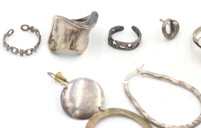 Group lot of Vintage 925 sterling silver mixed jewelry