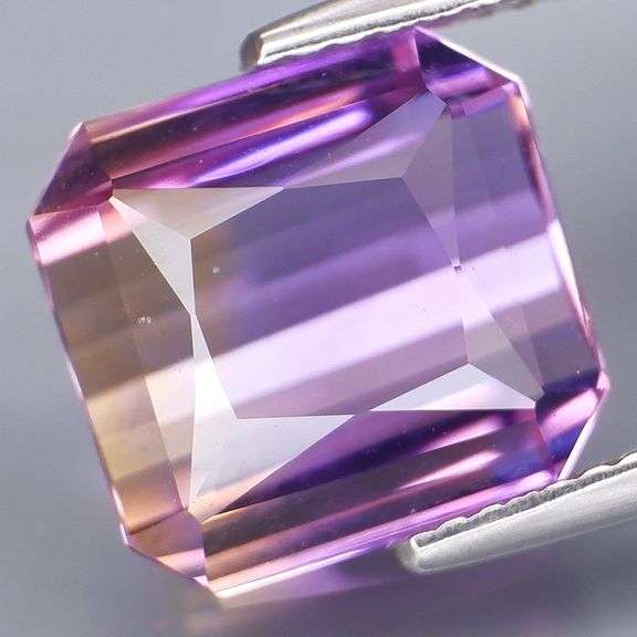 Collectors vibrant 6.16ct Brazilian Ametrine