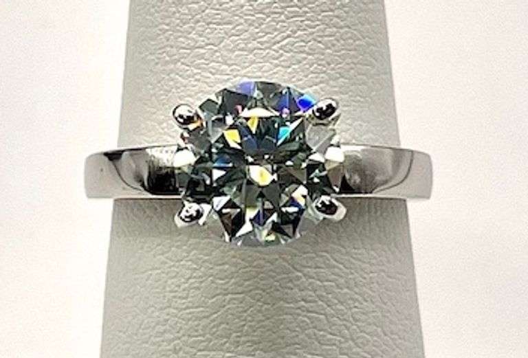 Dazzling Rare 3.25 Ct White Ice Blue Lab Simulated Diamond Ring