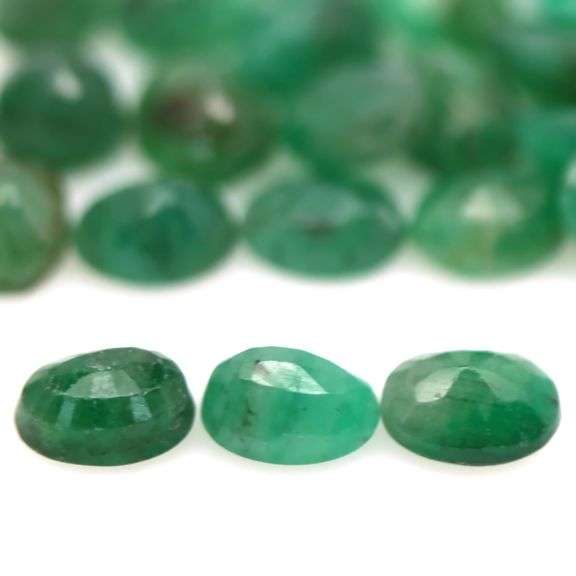 Rich green unheated 8.28ct 5x4mm Emerald set