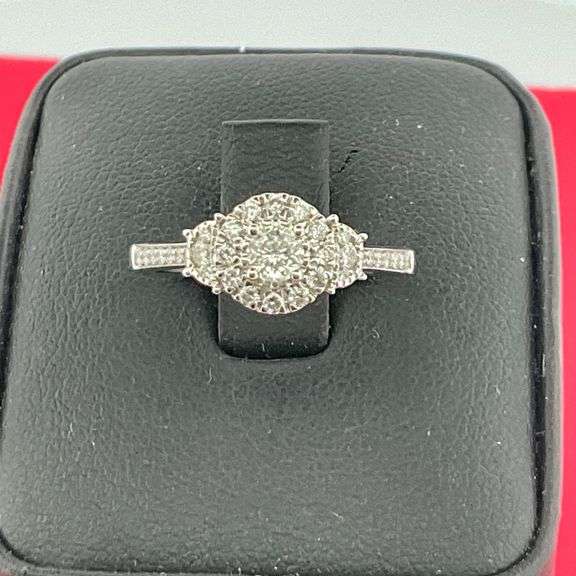 CERTIFIED 14K WHITE GOLD DIAMOND RING