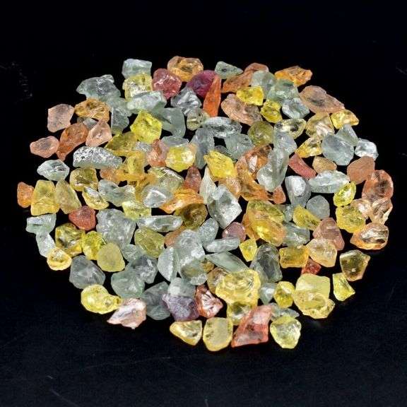 Collectors 145pc. 40.77ct uncut Sapphire set!