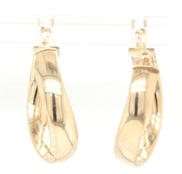 14kt Yellow gold oval hoop earrings