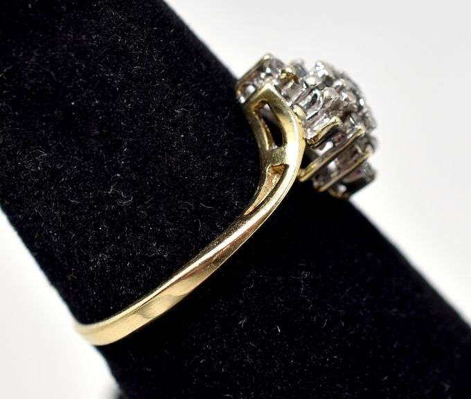 Brilliant Diamond Cluster Ring in 10K Yellow Gold