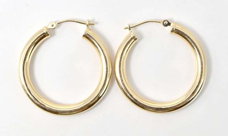 Simply Elegant 14K Yellow Gold Hoop Earrings