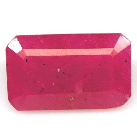 Massive 13.21ct imperial red Ruby from Madagascar