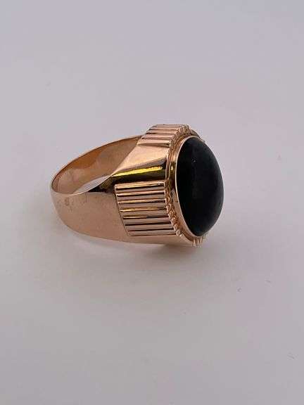 MEN'S 14K YELLOW GOLD ONYX RING