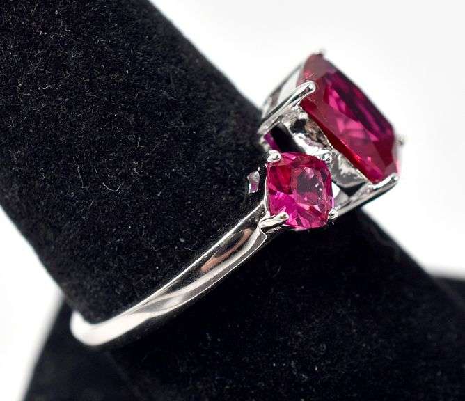 Bright Pink Genuine Stone Ring in Sterling Silver 4.1grams Size 8 3/4