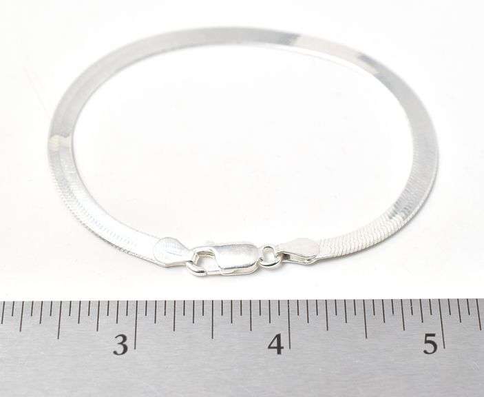 Herringbone  Chain Bracelet in Sterling Silver 5.1grams