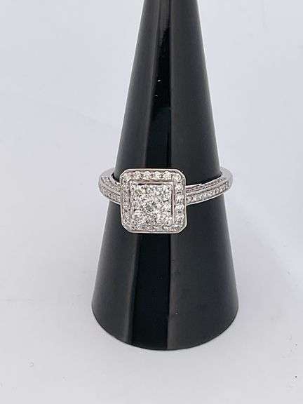 CERTIFIED BRAND NEW 14K WHITE GOLD DIAMOND RING