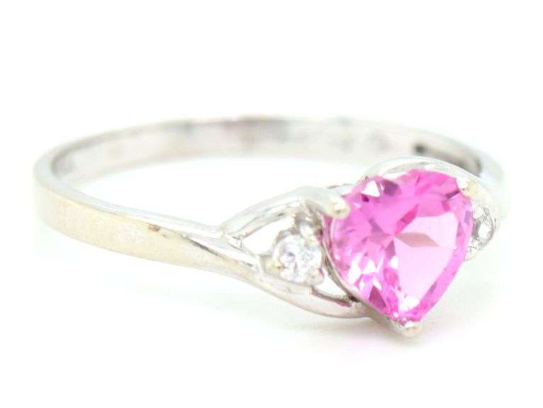 10kt White gold pink topaz heart shaped ring