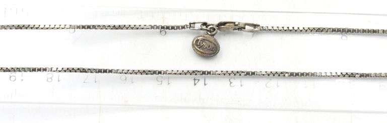 Group lot of 9 Vintage 925 sterling silver necklaces