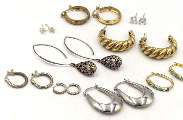 Group lot of Vintage 925 sterling silver earrings