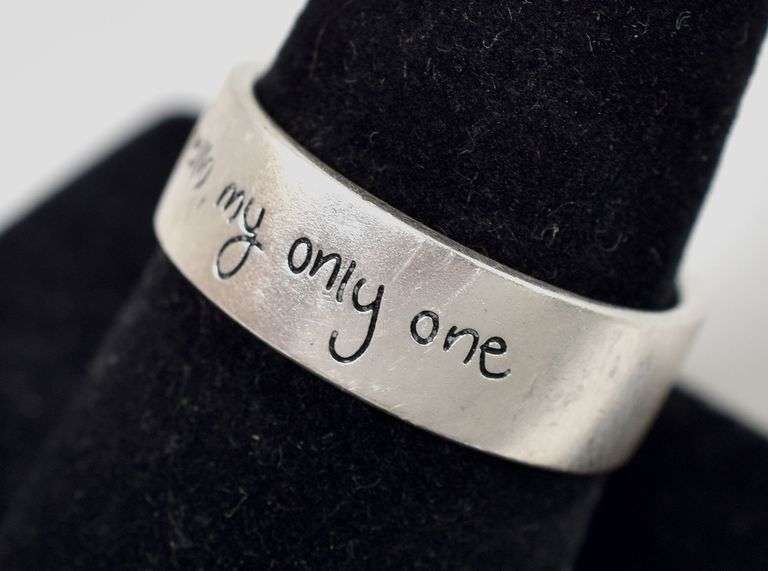 Hello Scripture Ring in Sterling Silver 6.4grams Size 8.5