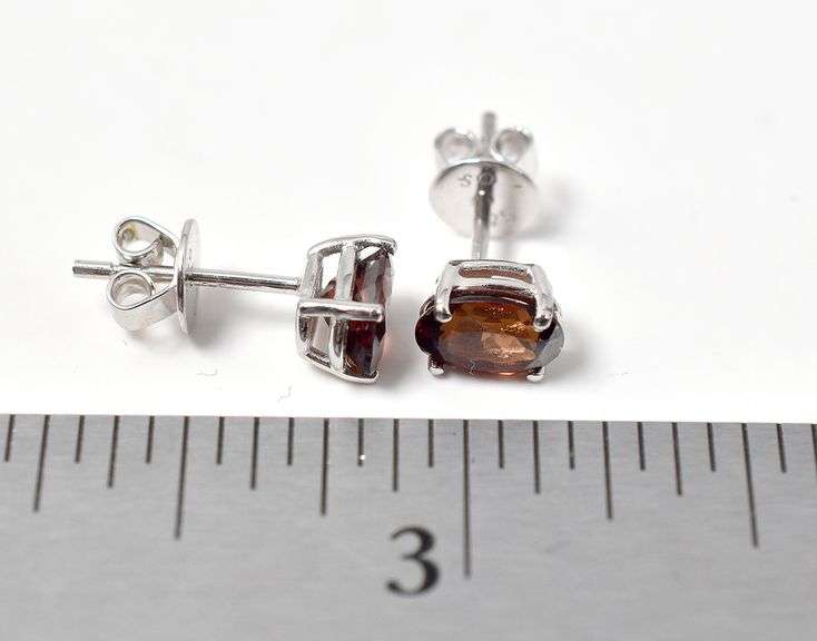 Red Garnet Gemstone Stud Earrings in Sterling Silver 1.4grams