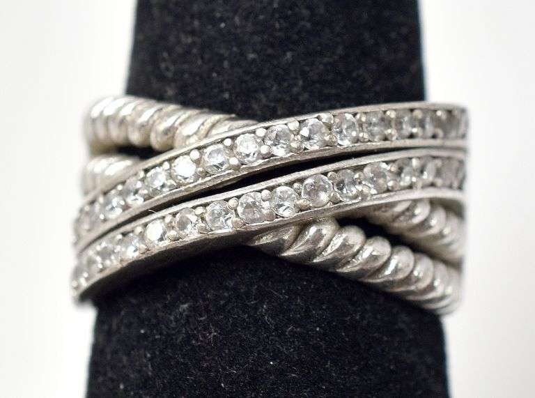 Twist Band Ring with Small Gems in Sterling Silver 5.1grams Size 6.5