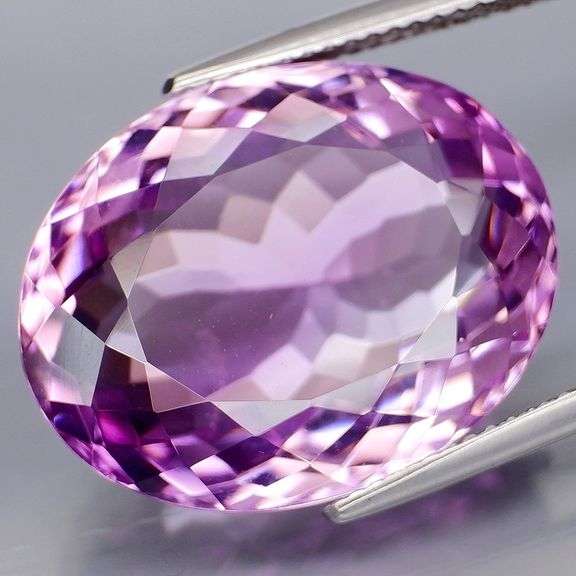 Sparkling 22.08ct real unheated Bolivian Amethyst