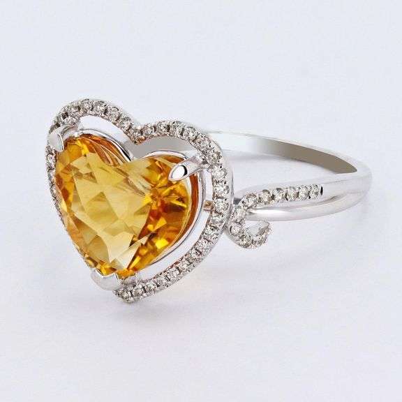 14K WHITE GOLD HEART SHAPED CITRINE AND DIAMOND RING 3.84 C.T.W.