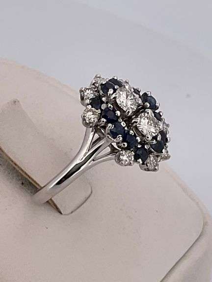 CERTIFIED 18K WHITE GOLD DIAMOND AND SAPPHIRE RING