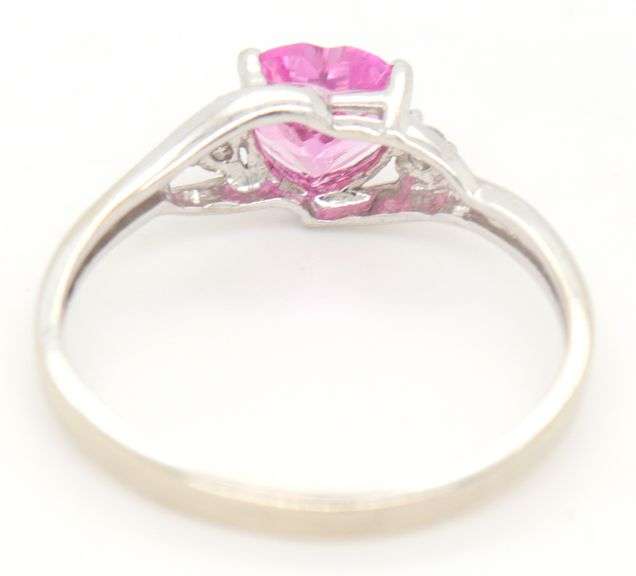 10kt White gold pink topaz heart shaped ring